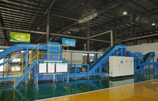 渦電流分選機生產(chǎn)線賞析 渦電流分選機生產(chǎn)線賞析