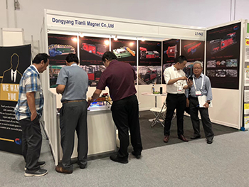 1533015899919489.jpg singpore2.jpg